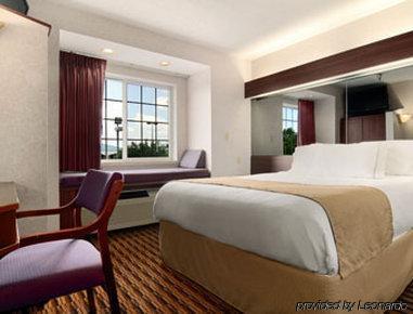 Hotel Microtel By Wyndham -