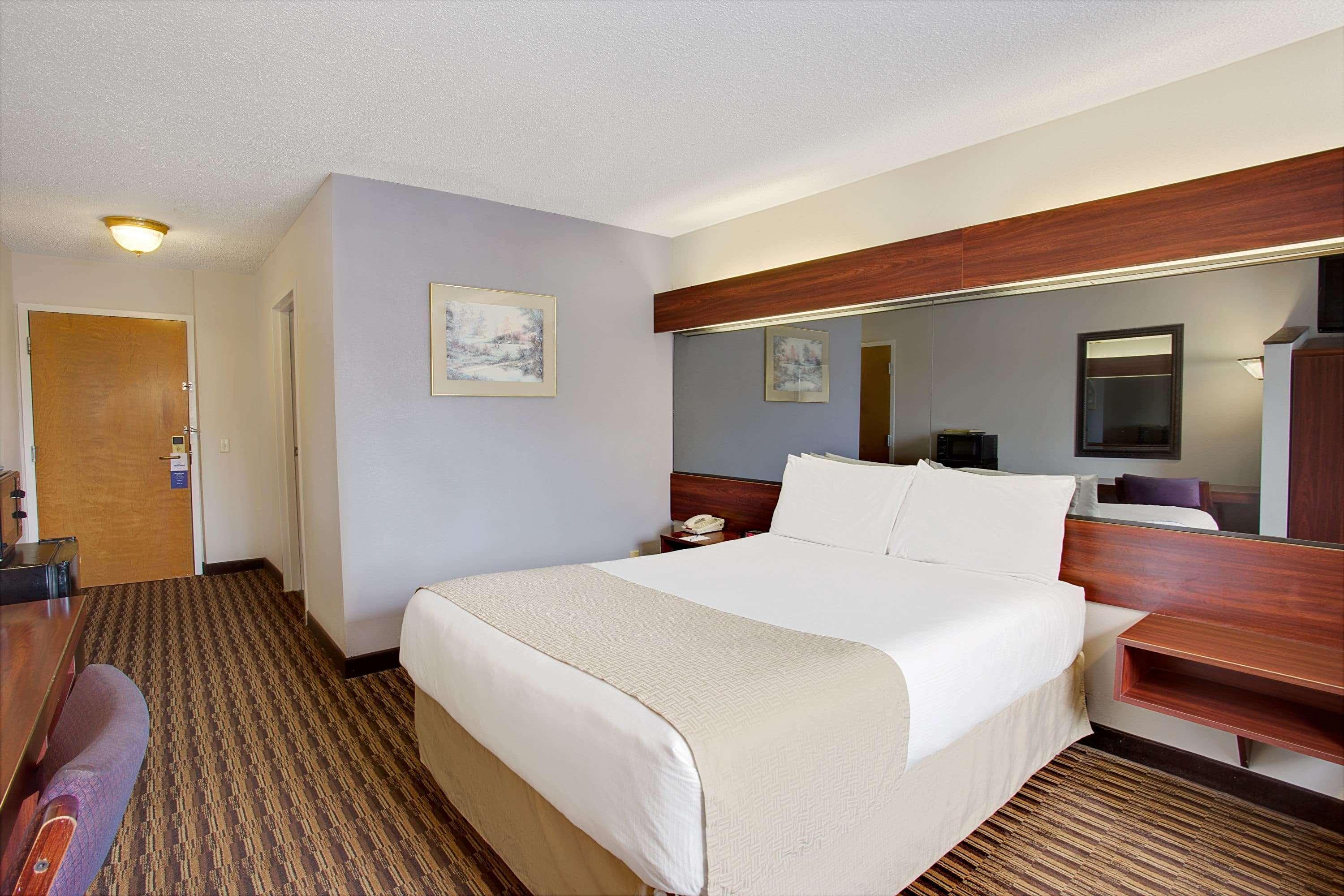 Hotel Microtel By Wyndham -