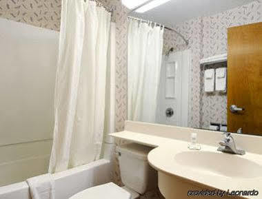 Microtel By Wyndham - Hotel 2*