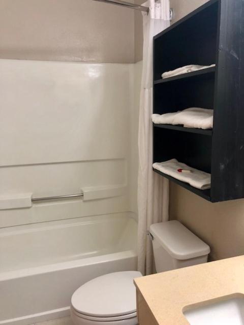 Microtel By Wyndham - Hotel 2*