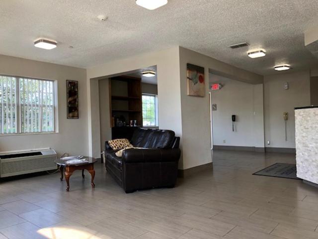 Microtel By Wyndham - 2* Murfreesboro